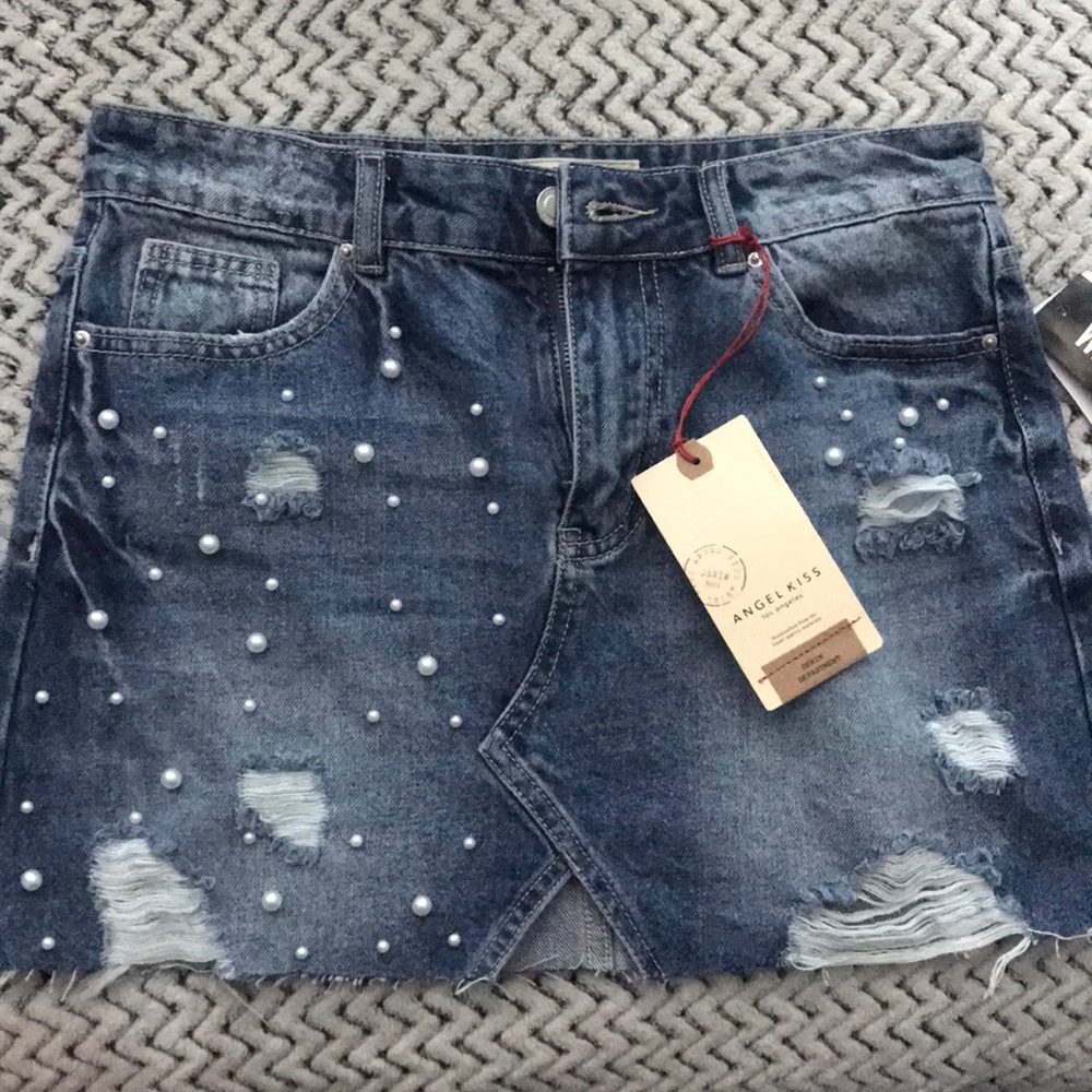 NWT PEARL JEAN SKIRT